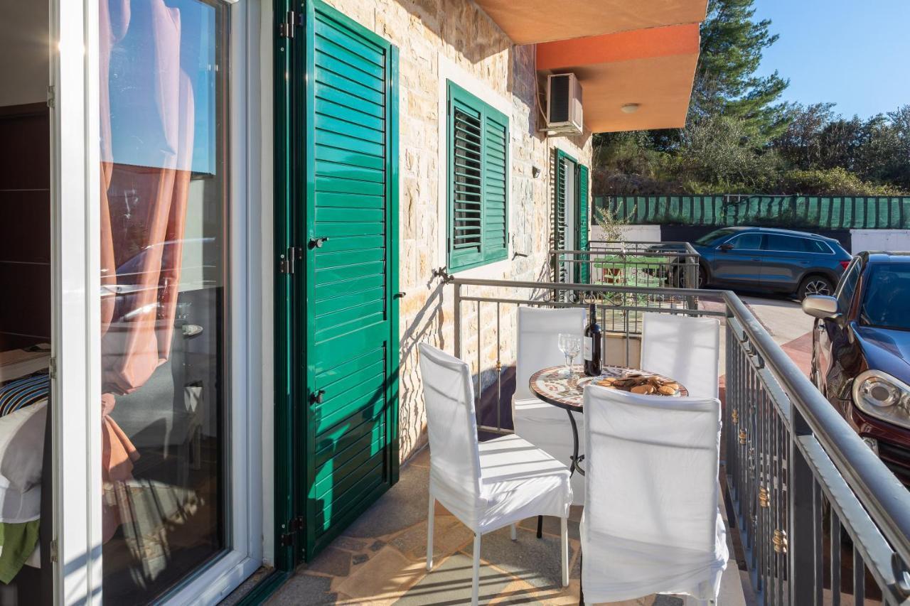 Villa Borzic Omiš Eksteriør bilde