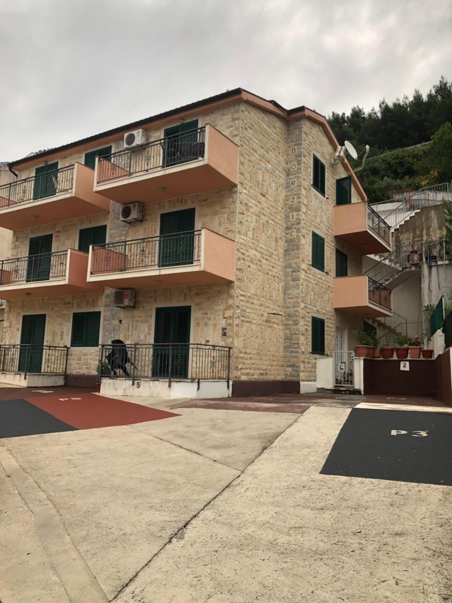Villa Borzic Omiš Eksteriør bilde
